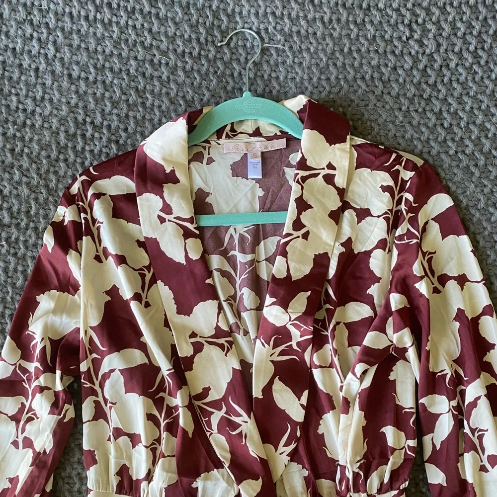Anthropologie Burgundy and Cream Floral Blouse - Picture 6 of 7